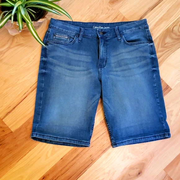 Calvin Klein Pants - Calvin Klein shorts